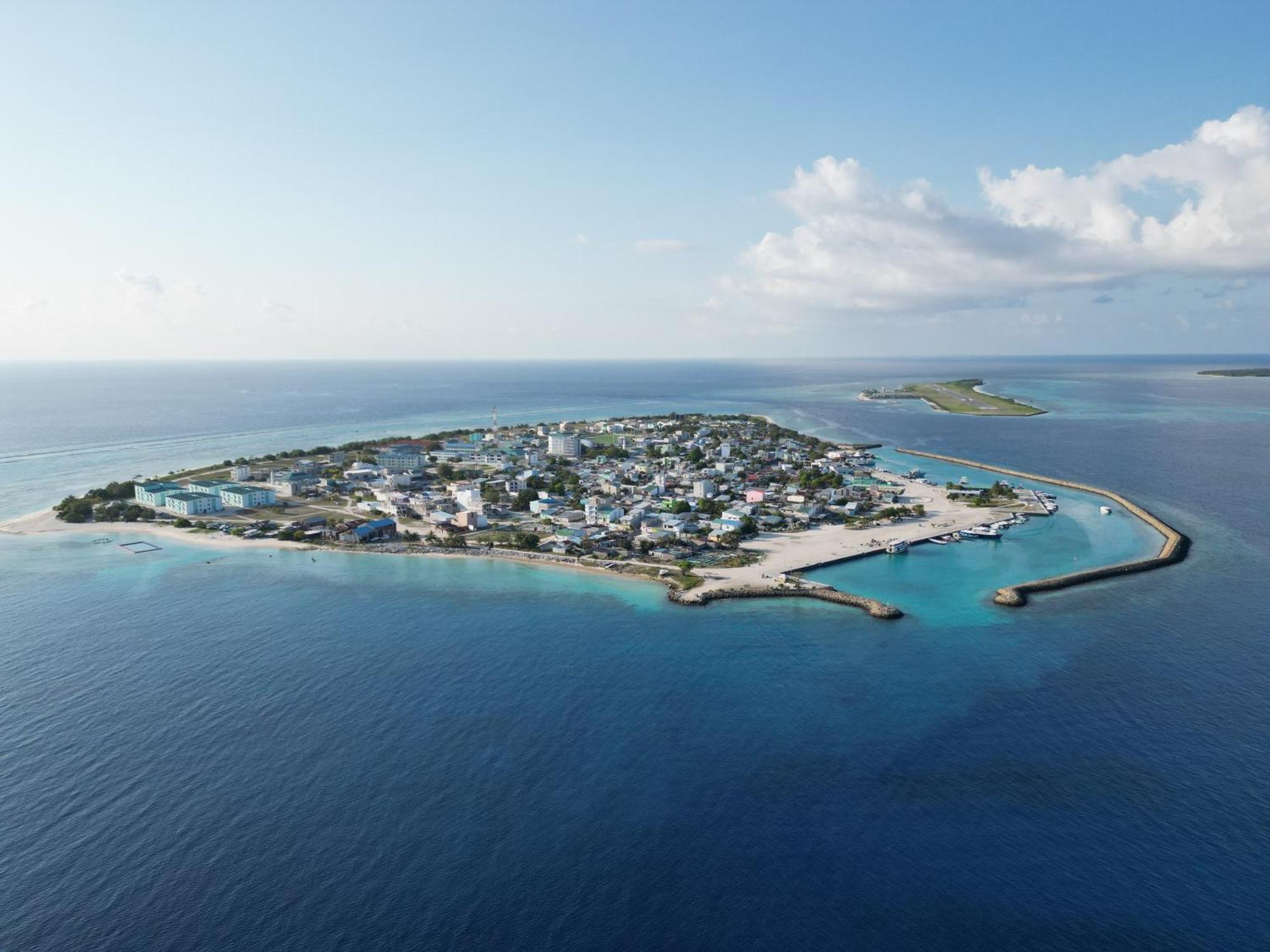 One The Island Hotell Naifaru Exteriör bild